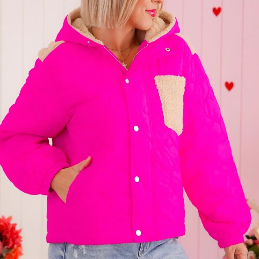 HOTTT Pink - Heart Stitch - Sherpa Detail 💖